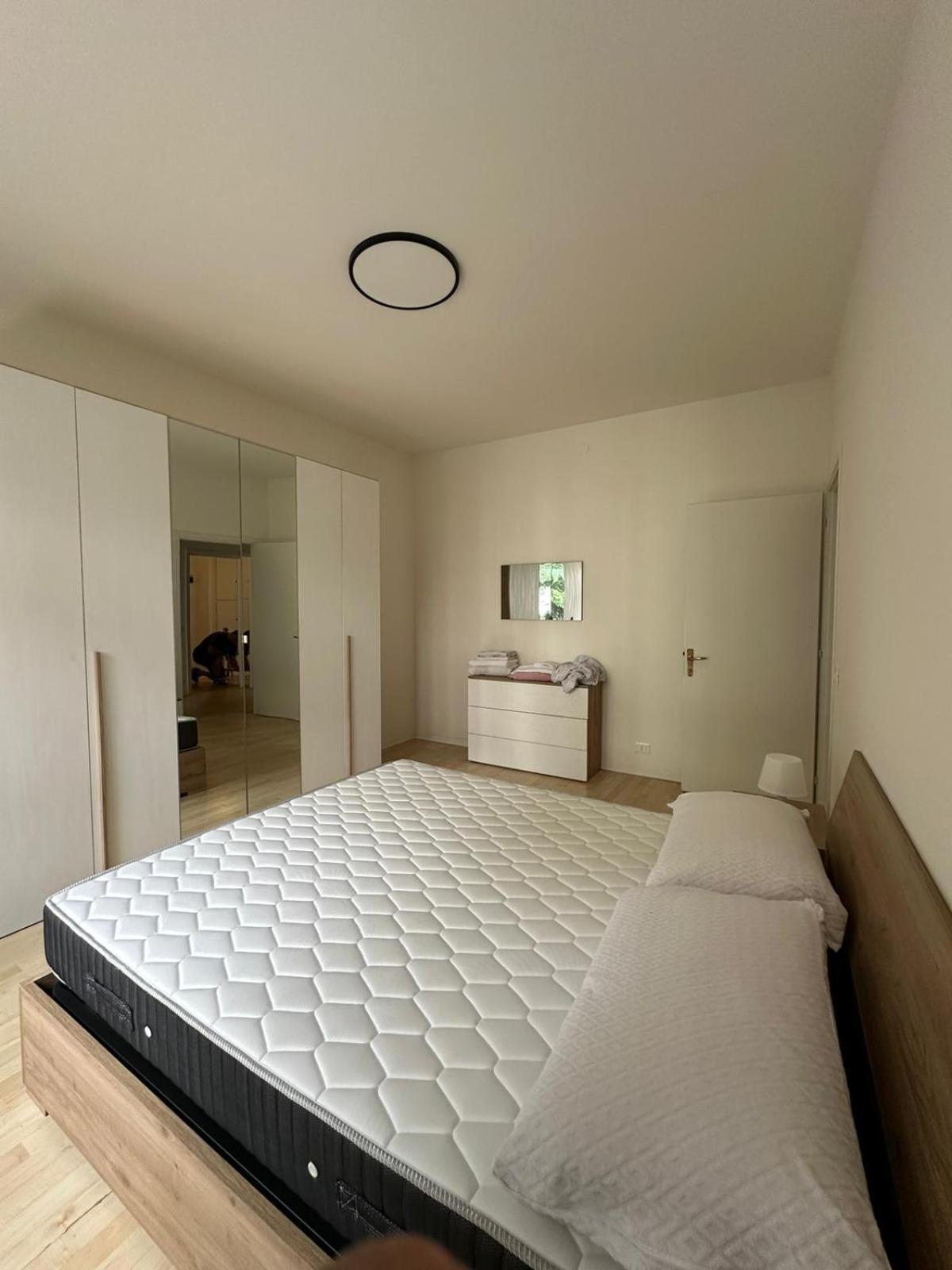 Olimpia House - Camere Accoglienti In Posizione Strategica Реджонель-Эмилия Экстерьер фото