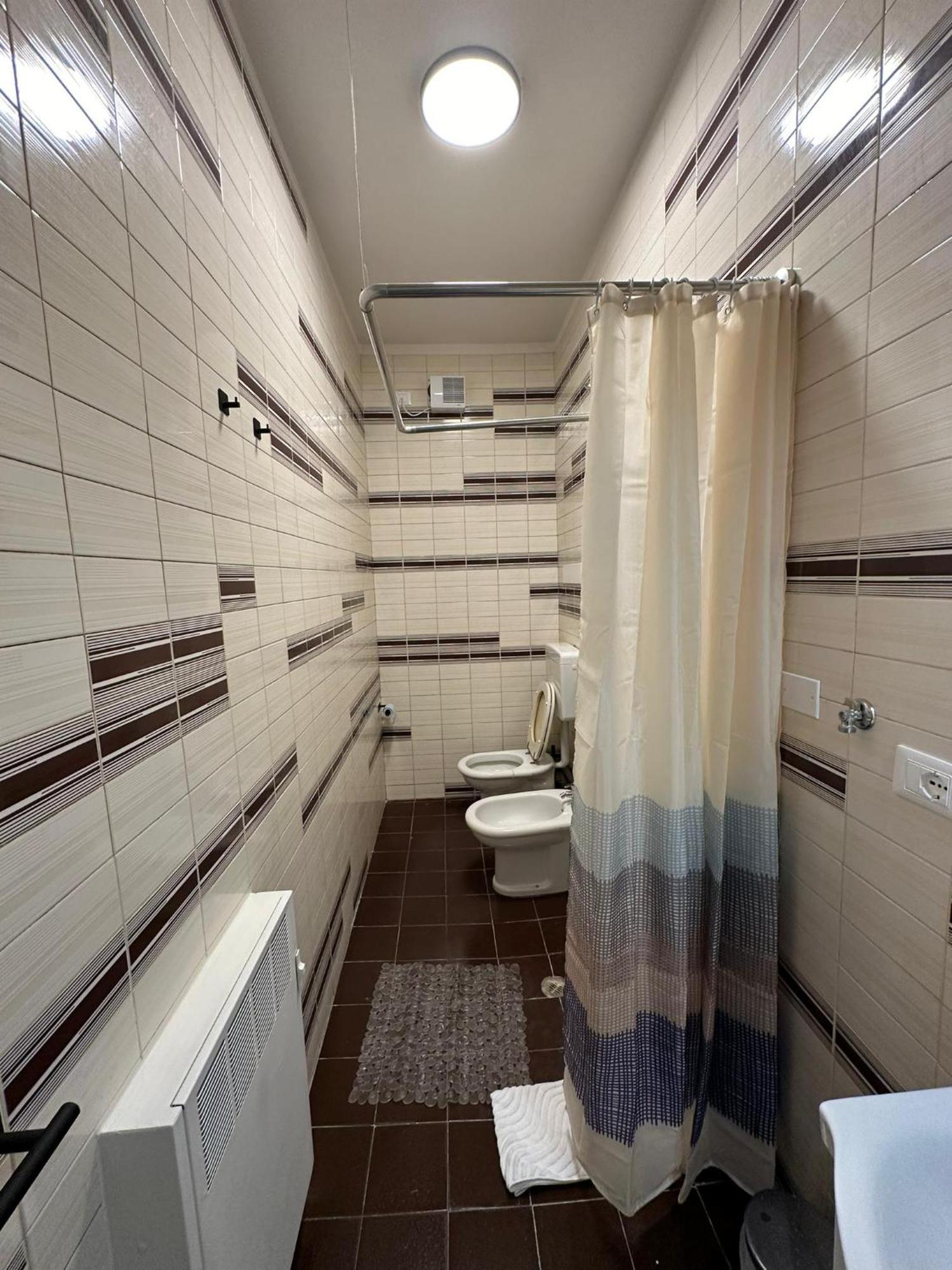 Olimpia House - Camere Accoglienti In Posizione Strategica Реджонель-Эмилия Экстерьер фото
